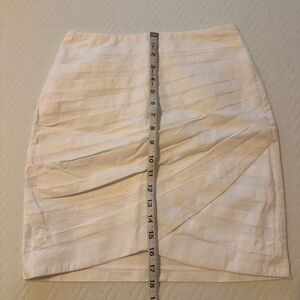 VERSONA White Skirt Size 2